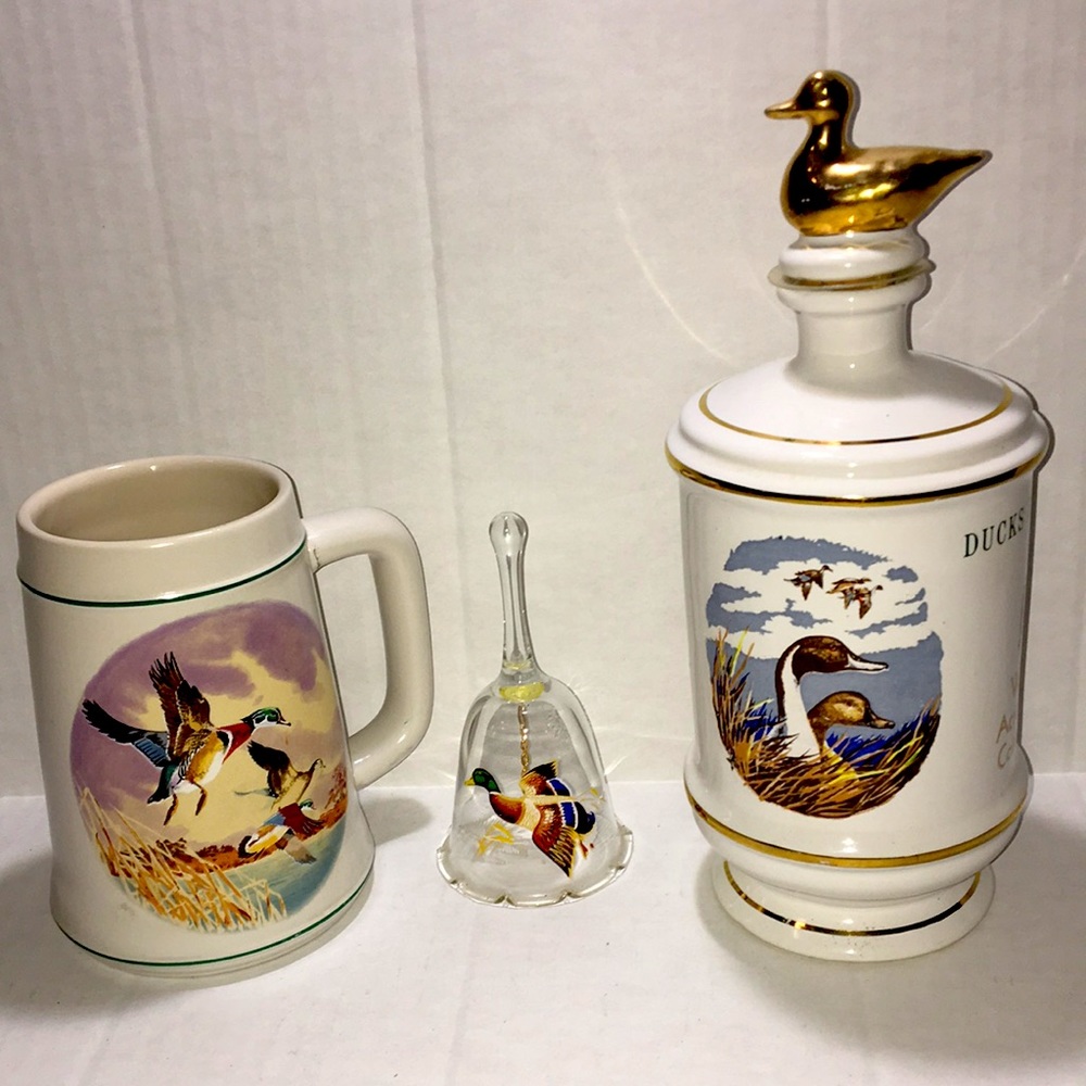 Cabin Still 1973 Ducks Unlimited Whiskey Decanter  with Era Mug-Stein & Bell